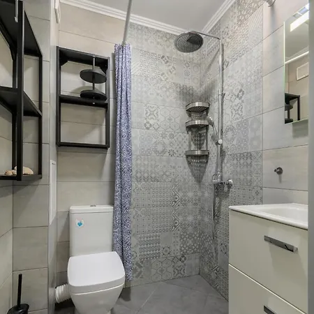 Sunny Flat-4 People-delta Mall-private Parking Space Apartment *
