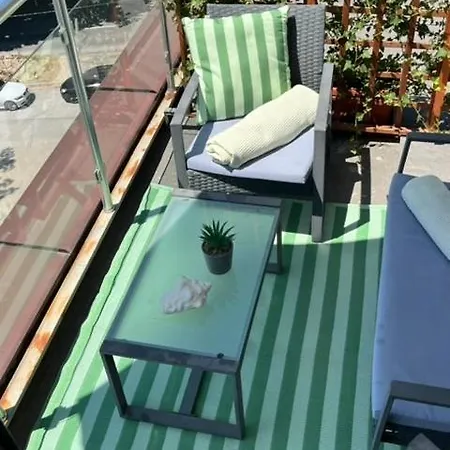 Guest Favorite 1br Delta Mall W Terrace Deck Διαμέρισμα Βάρνα