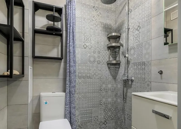 Rated 1br Delta Mall Private Parking Lägenhet *